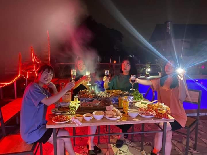 Homestay Hang Mua Lotus *